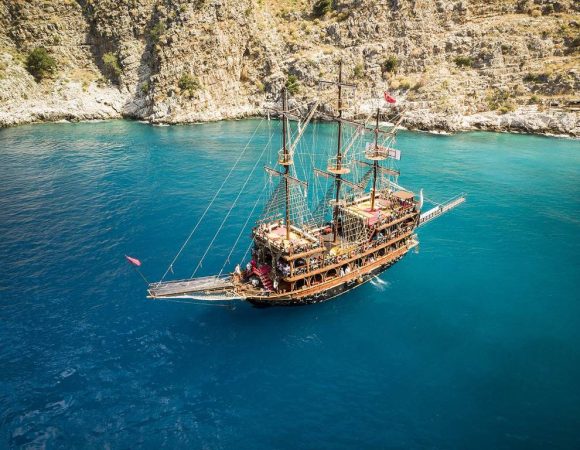 Kemer Pirate & Party Boat